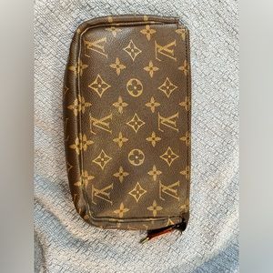 Authentic Louis Vuitton Mini Pochette Hand Bag Monogram M51980 LV